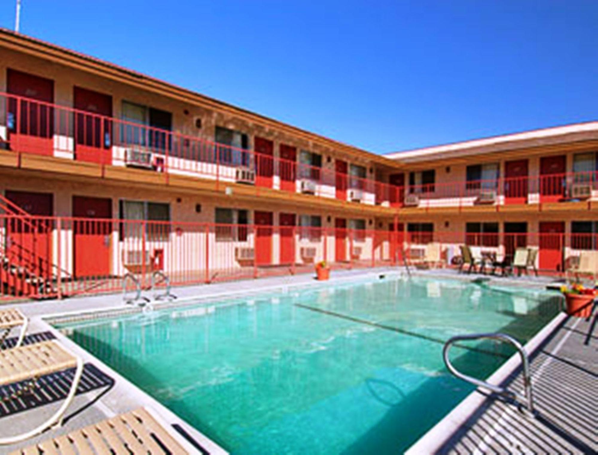 Park Avenue Inn & Suites Victorville Eksteriør bilde